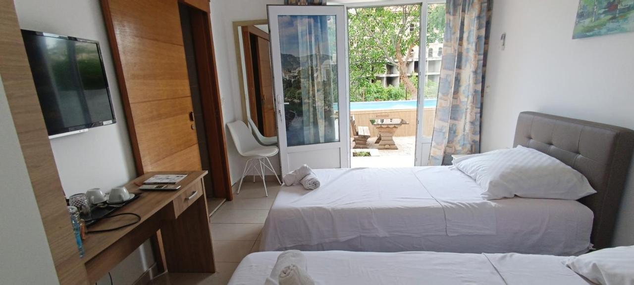 Villa Central Riverside Mostar Buitenkant foto